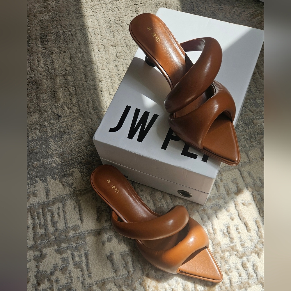 JW PEI Sara Mule, size 9 Brown